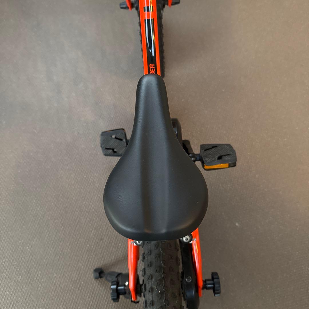 大阪市内　引き取り限定　Trek キッズバイク 16インチ オレンジ