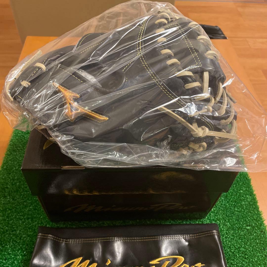 ミズノプロ　1AJCH30200 0980 硬式、捕手・右投げ用(B-D型)