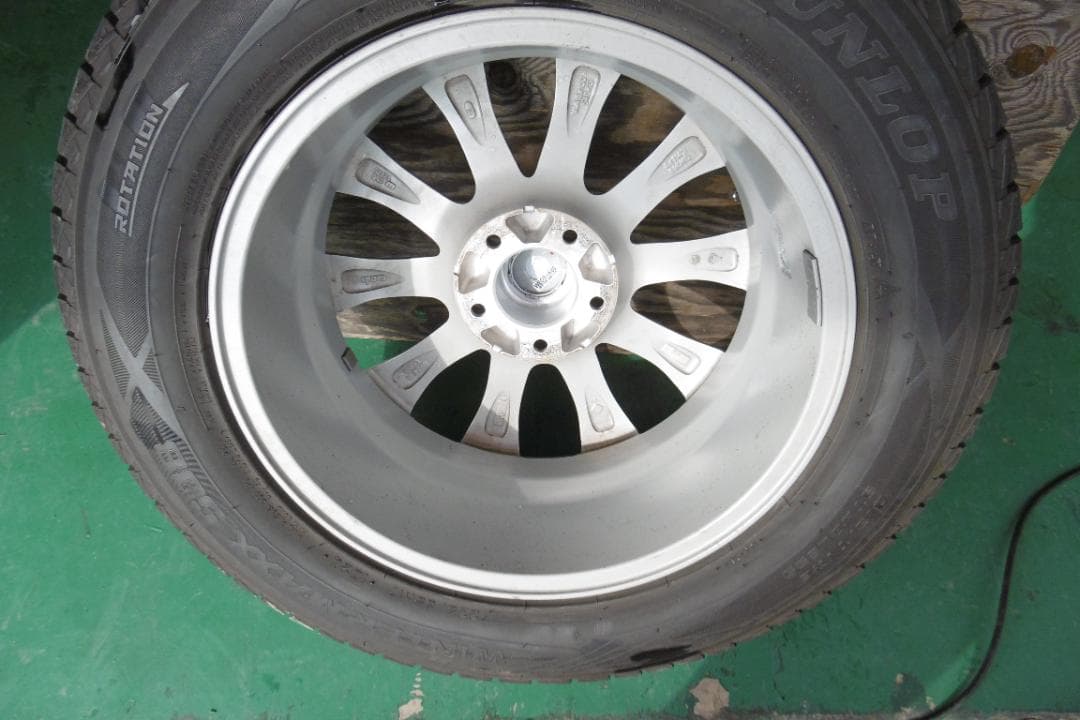 スタッドレスタイヤ　送料込 ４本セット エクストレイル等