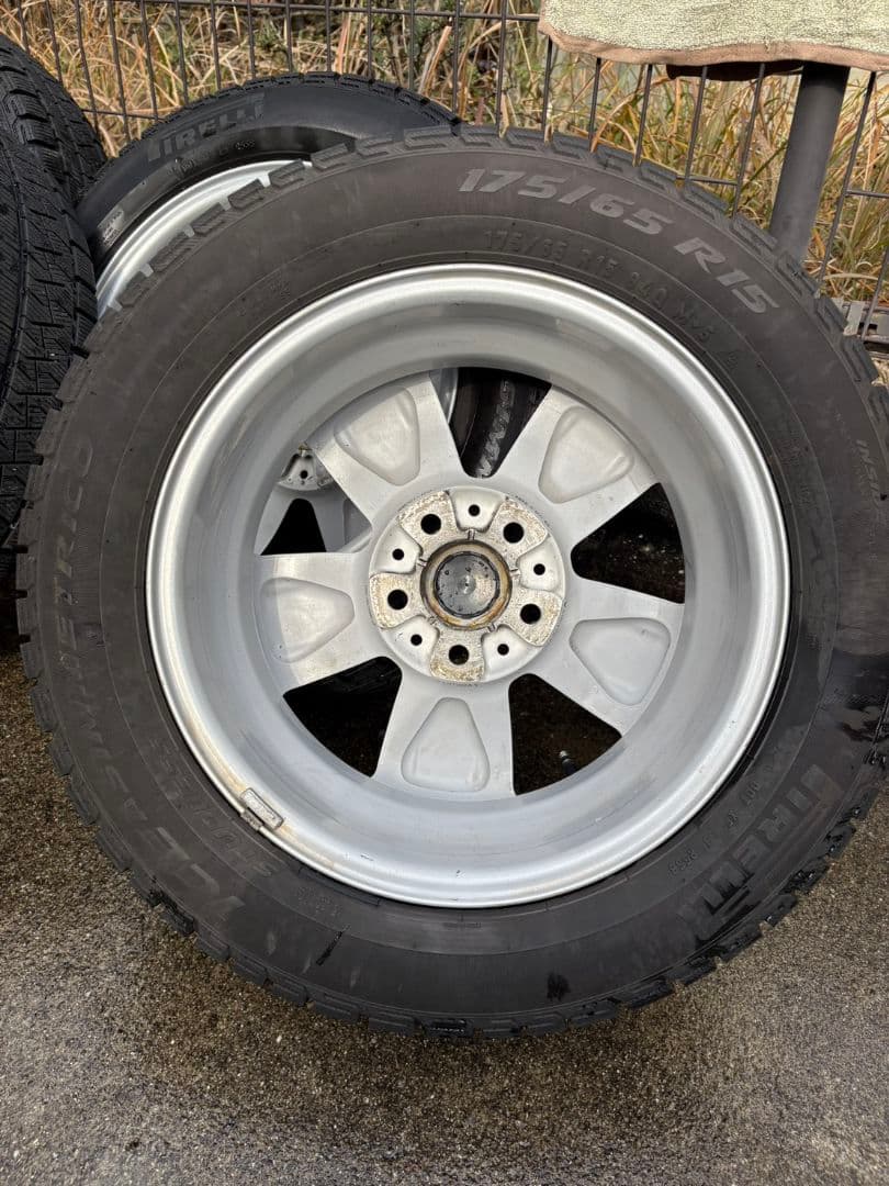 【専用です購入不可】MINI 15インチ ホイールとPirelli