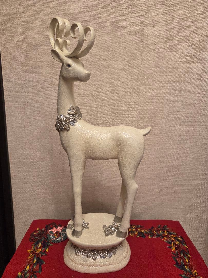 クリスマス　トナカイ ホワイト鹿の置物　2体　LEDライト付