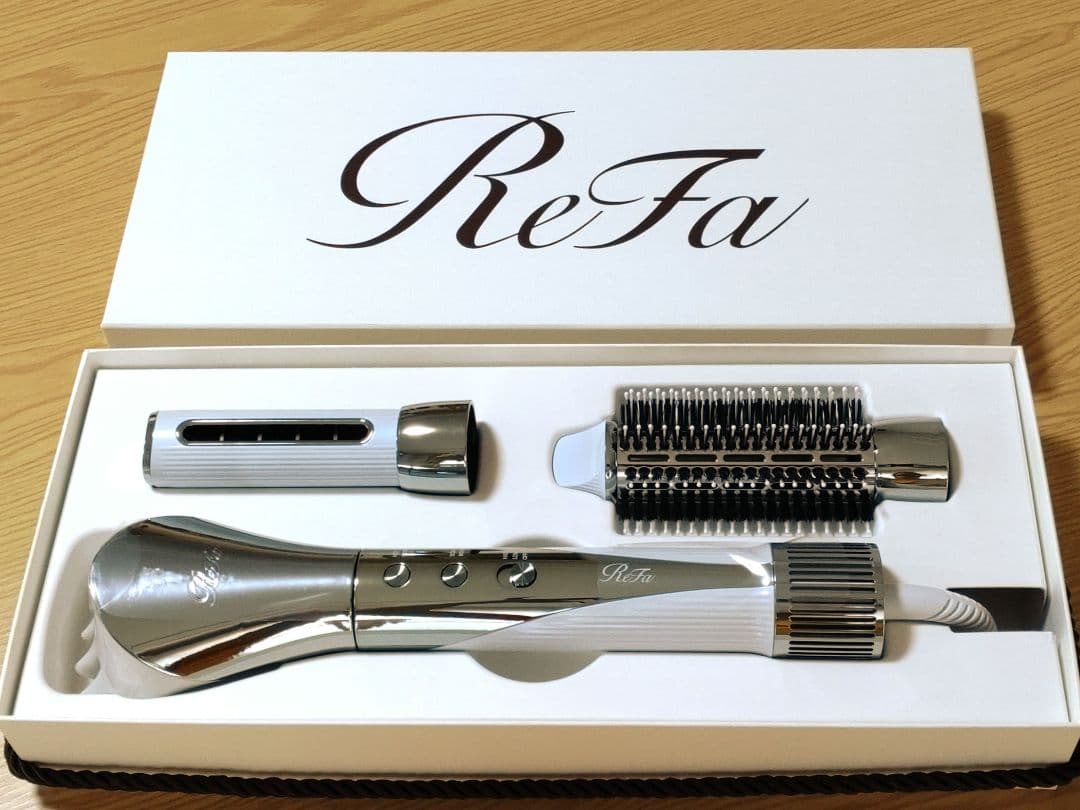 正規品 新品 未使用 ReFa リファビューテック リセッター　ホワイト