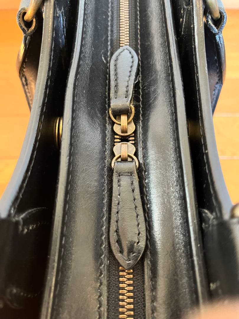 土屋鞄マグナス　ファスナー　ブリーフ