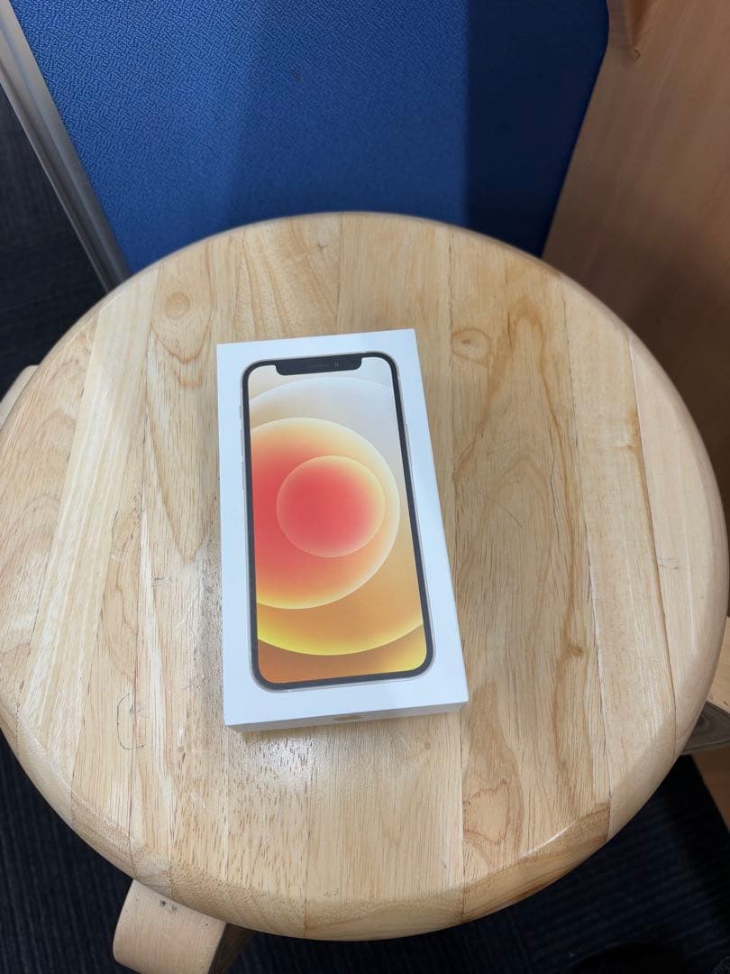 【Apple iPhone 12mini】ホワイト 本体　カバー付