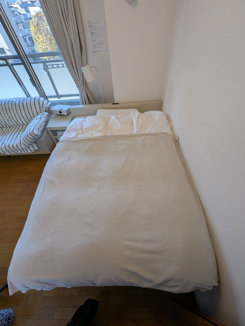 【超美品】ダブルベッド　すのこベッド ベッドフレーム 宮付き