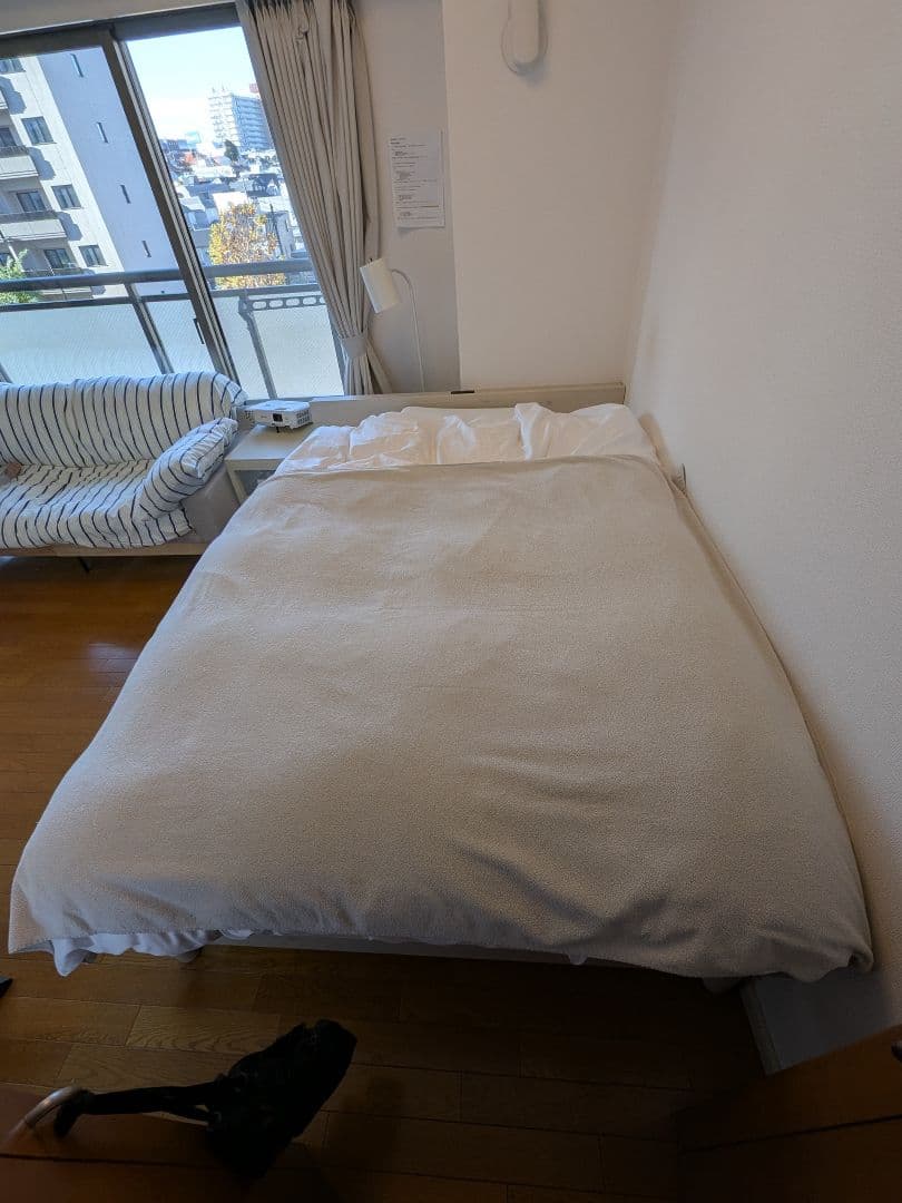 【超美品】ダブルベッド　すのこベッド ベッドフレーム 宮付き