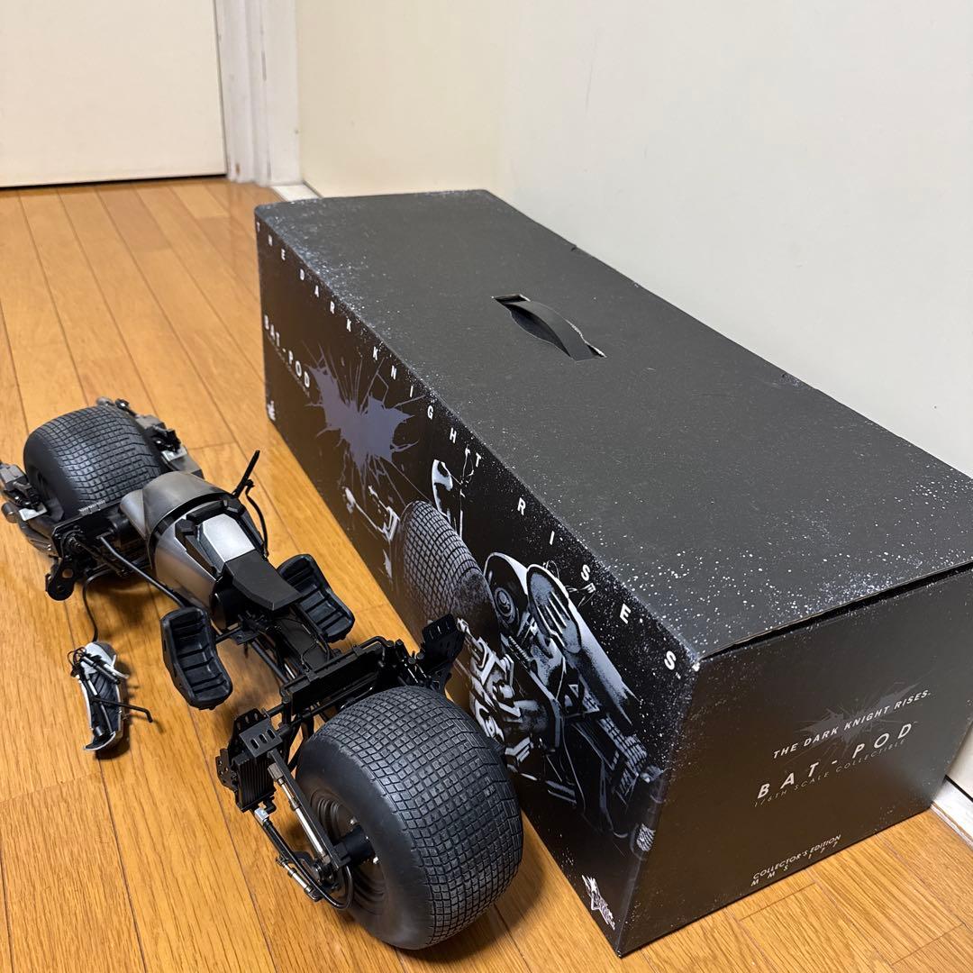 ホットトイズ　バットポッド　BAT-POD バットマン　ダークナイトライジング