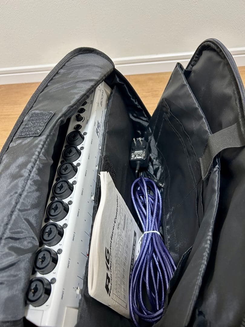 ZOOM R16マルチトラックレコーダー 各種備品付き/簡易動確済