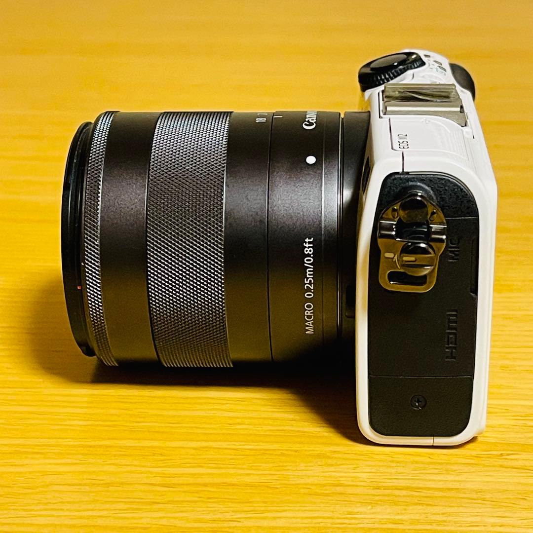 【美品】Canon EOS M2 ホワイト ミラーレス 一眼レフ デジタルカメラ