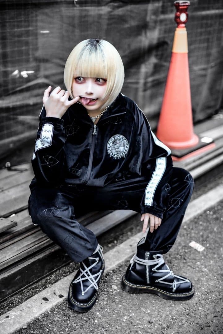 GALFY×KRY ぴかぴかラインストーン ジャージセットアップ 黒×パープル