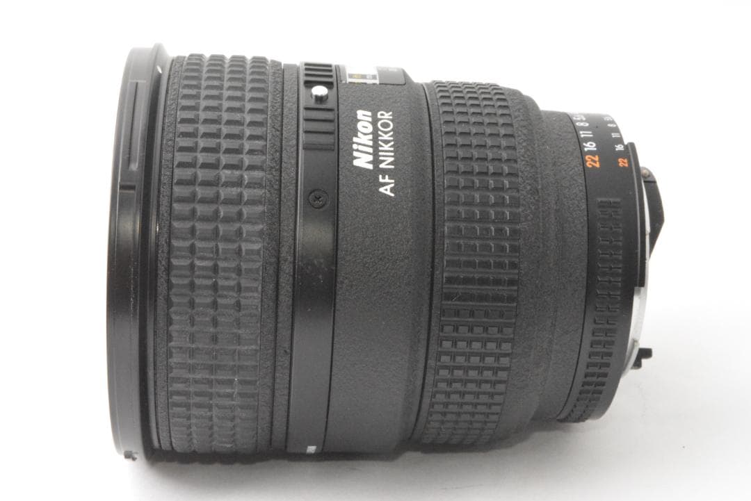 ニコン　Nikon AF NIKKOR 20-35mm F2.8D