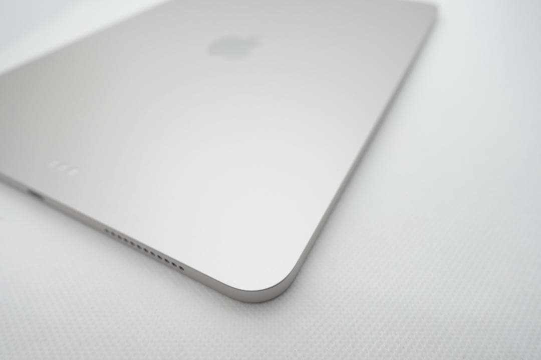 iPad Air m3 11インチ　128GB スターライト