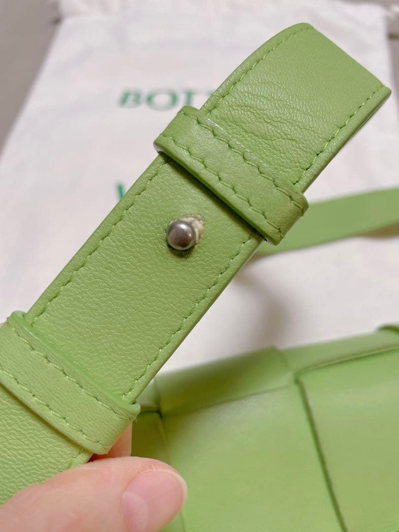 ボッテガヴェネタ　イントレチャート　ベルトカセット　ボディバック