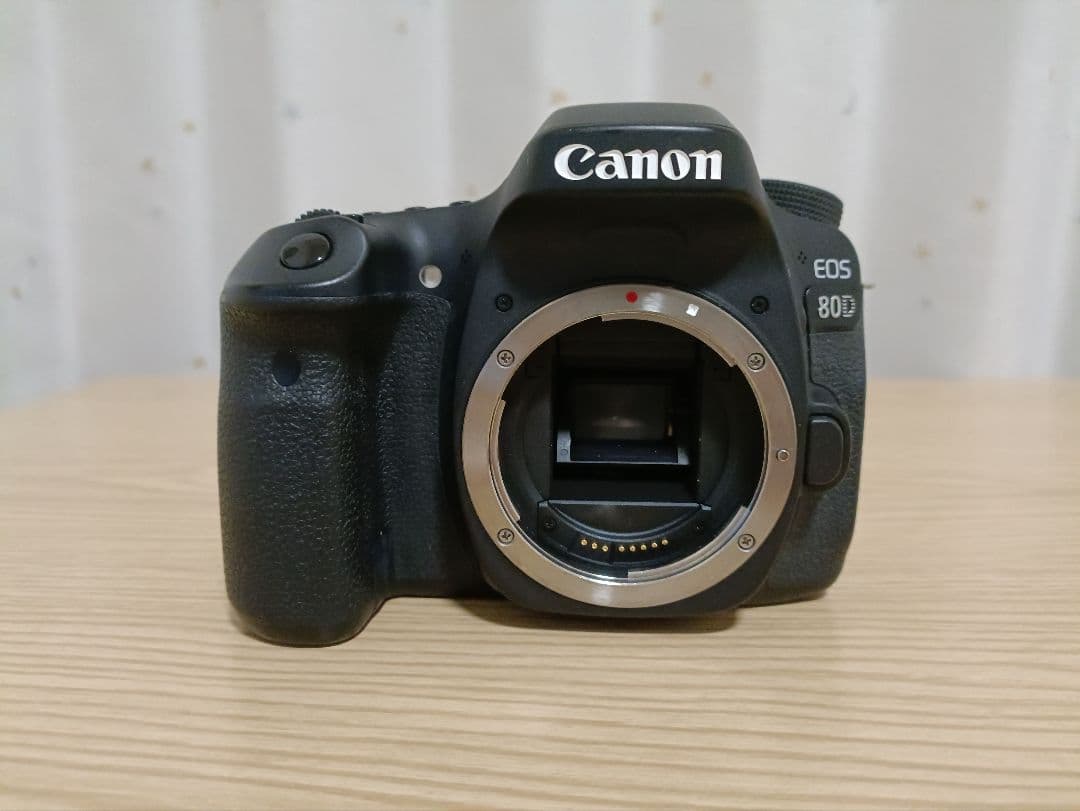 Canon EOS 80D 一眼レフカメラ 本体 バッテリー付き