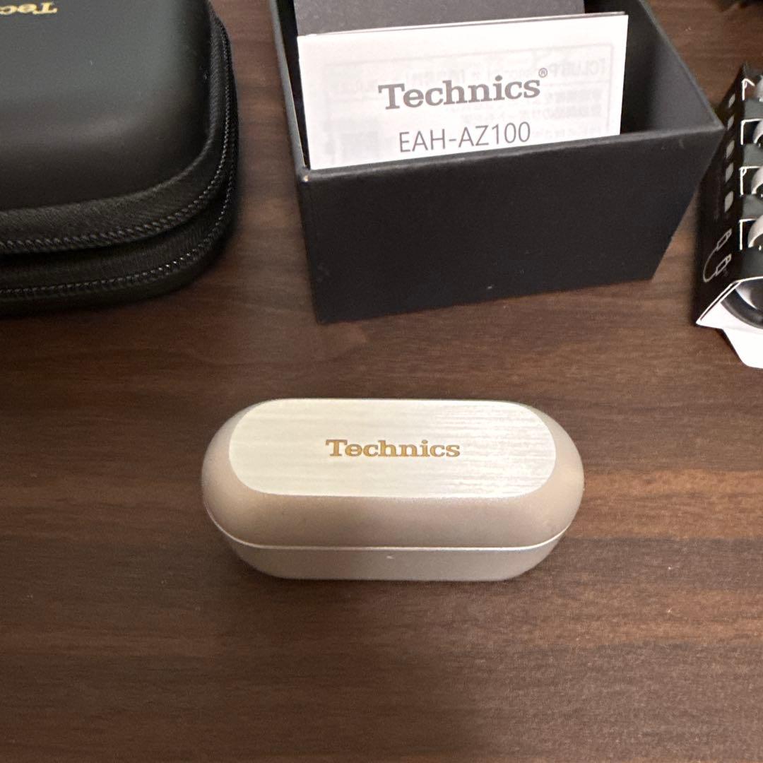 Technics AZ100 ワイヤレスイヤホン　ガジェットポーチ付