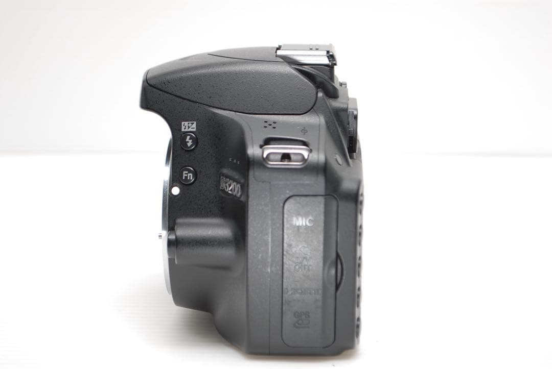 ✨Nikon D3200✨ダブルレンズセット 手ぶれ補正付き 初心者安心機種