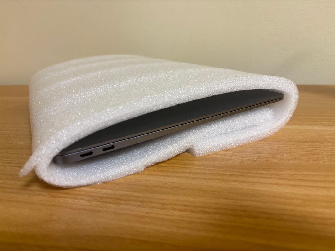 MacBook Air2019 【充放電31回】