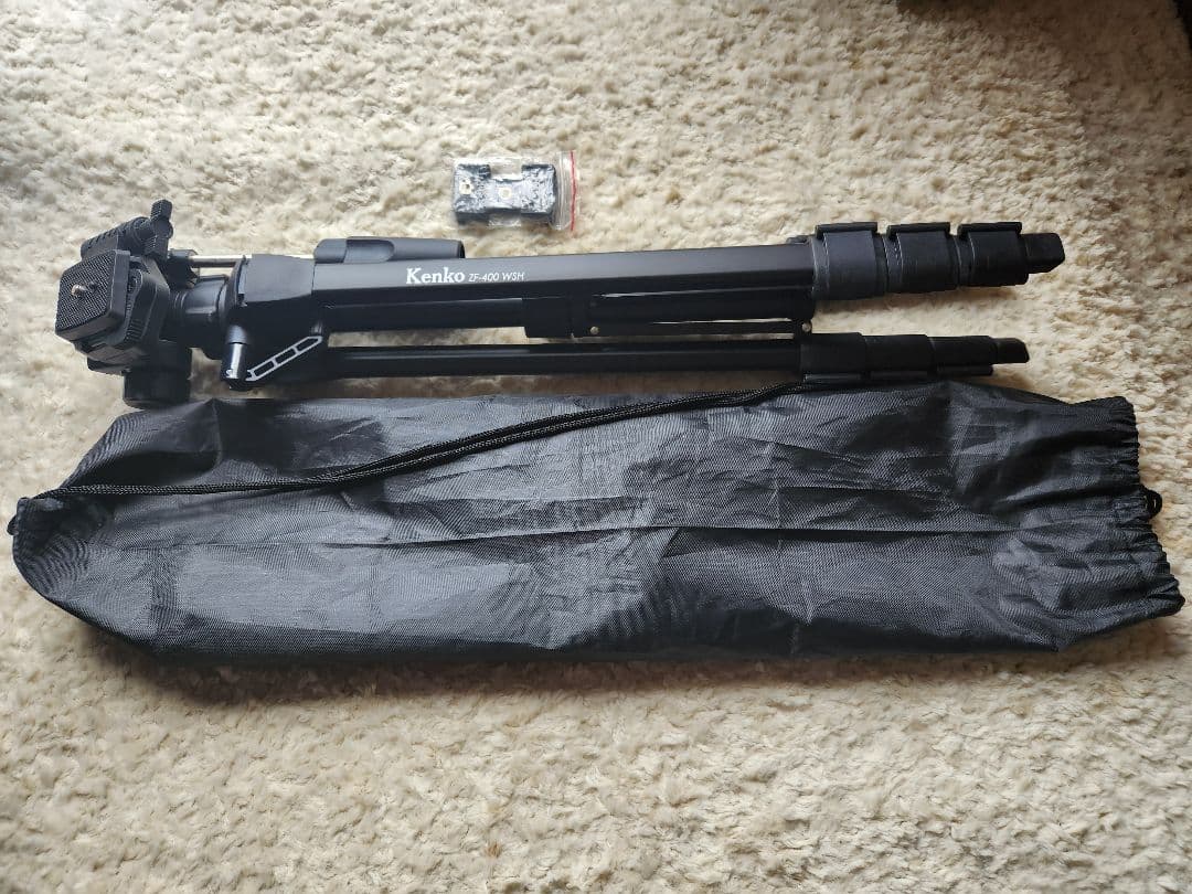 ゆ*み様 SONY HDR-PJ630V ビデオカメラ　三脚付き