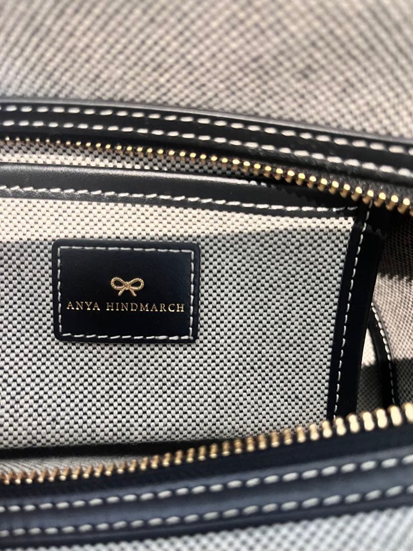 アニヤハインドマーチ　キャンバスパイピングショルダーバッグ美品