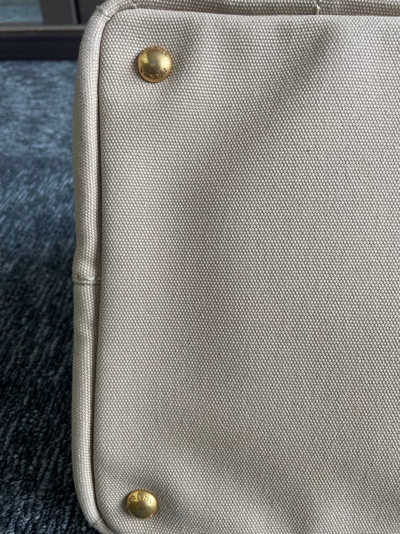 T*P様 PRADA カナパ バッグ ベージュ
