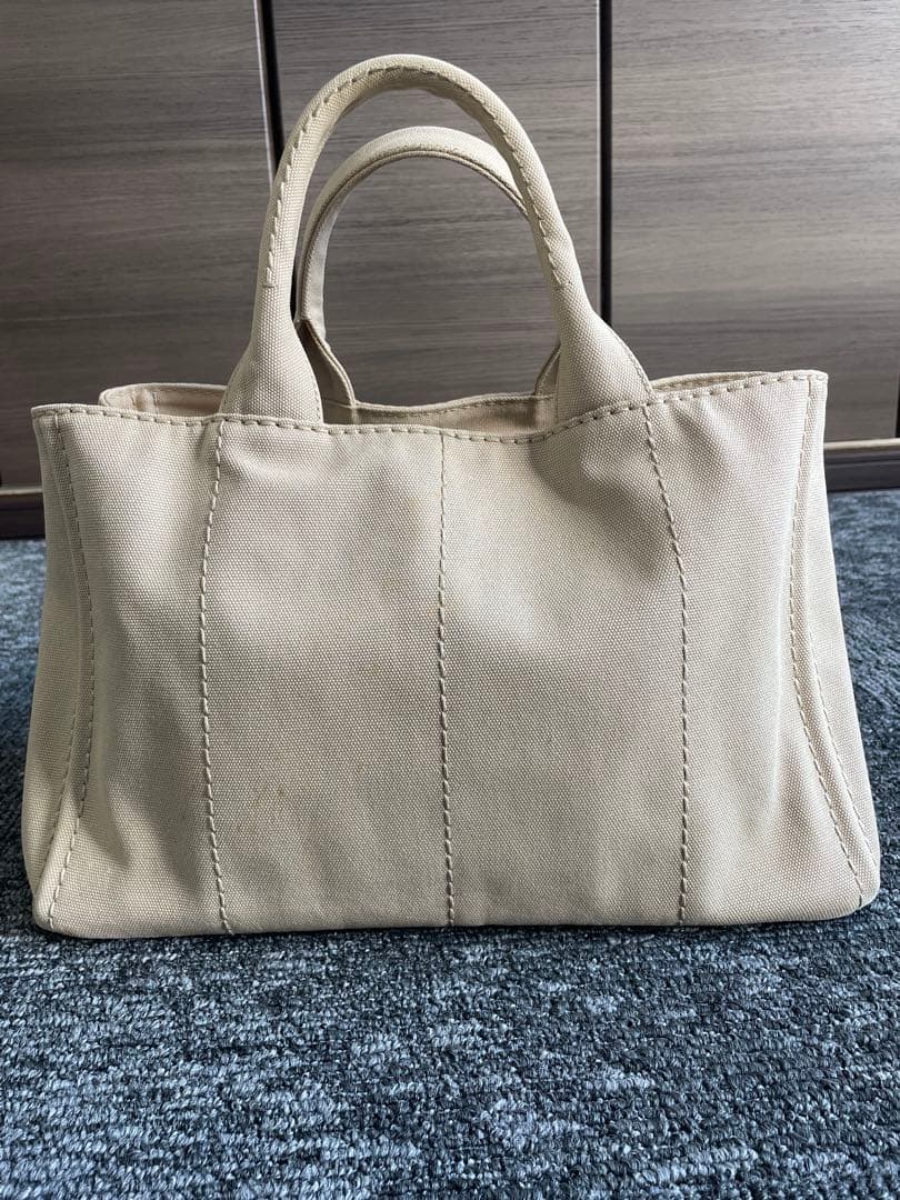 T*P様 PRADA カナパ バッグ ベージュ