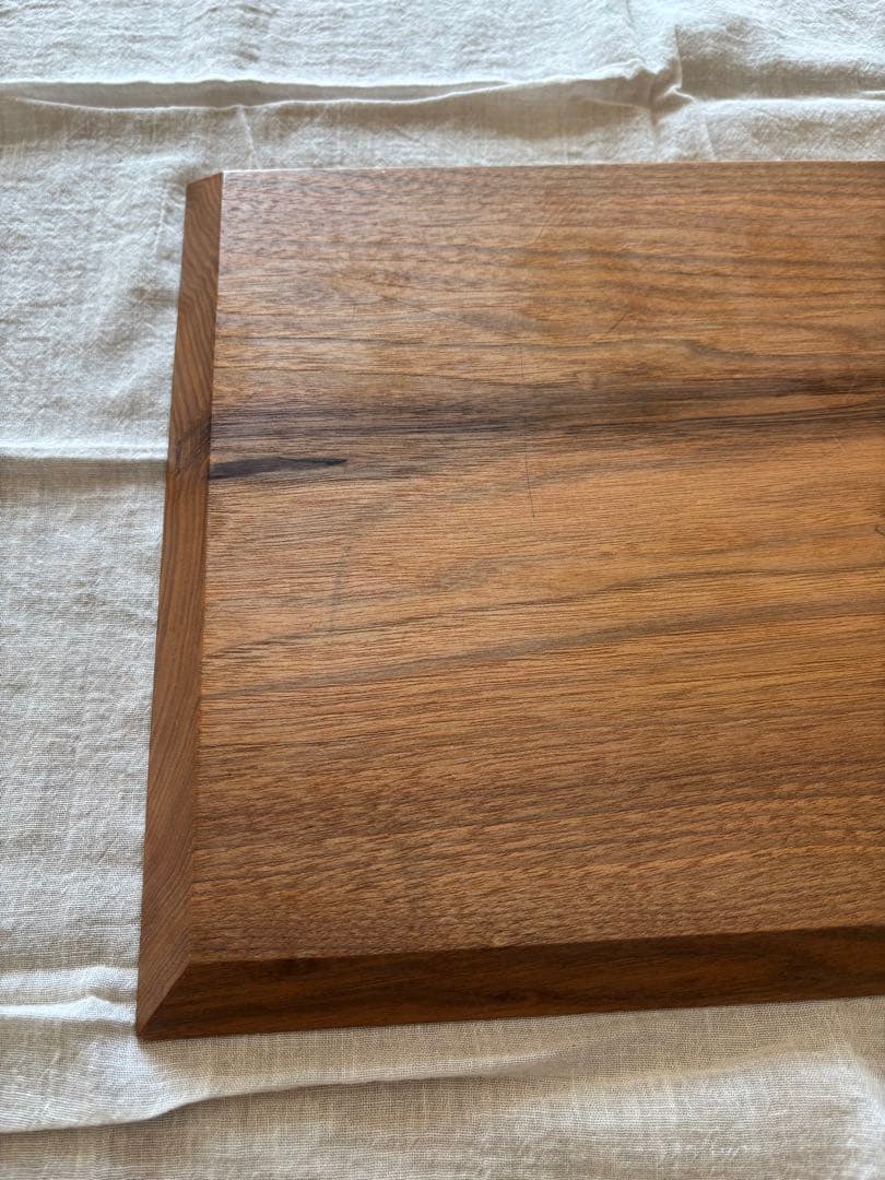 加賀雅之　彫り盆　クルミ