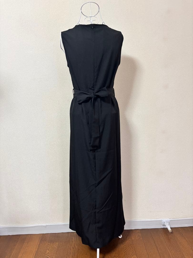 【新品】中東の上品ブラックドレス ゴールド装飾前開きアウタードレス