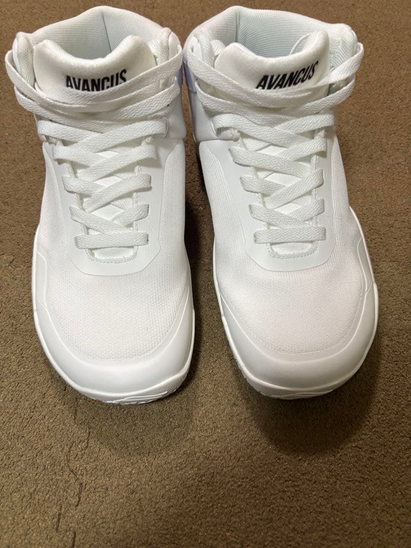 AVANCUS 3.0ホワイト ハイカット サイズ42(27㎝)