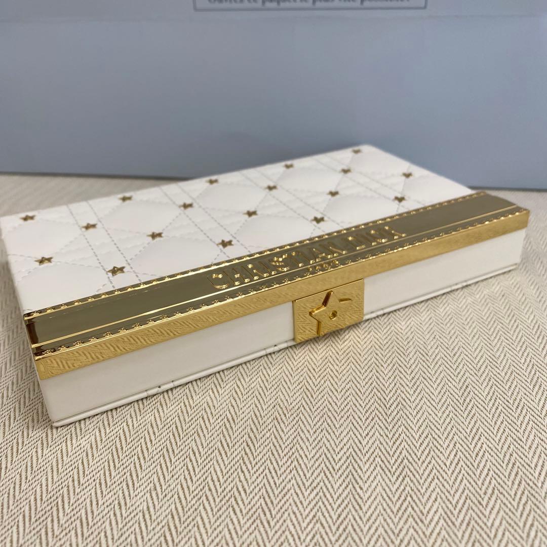 クチュール マルチユース パレット ホリデーコレクション 2025 限定品