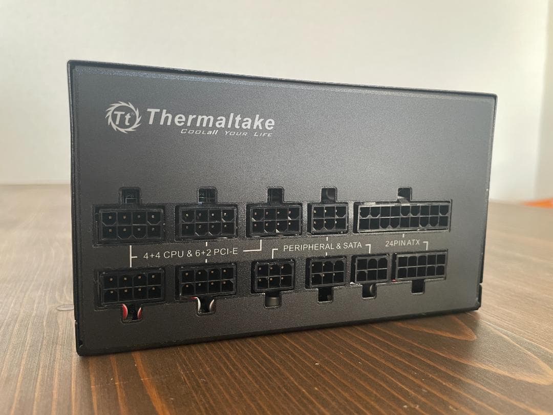 【80+ Platinum】Thermaltake 1050W 使用1年 完備品