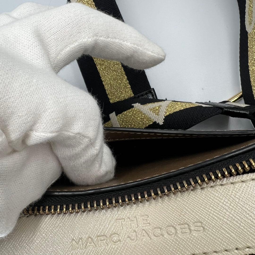 p*9様 マークジェイコブス スナップショット ショルダーバッグ ロゴ ベージュ