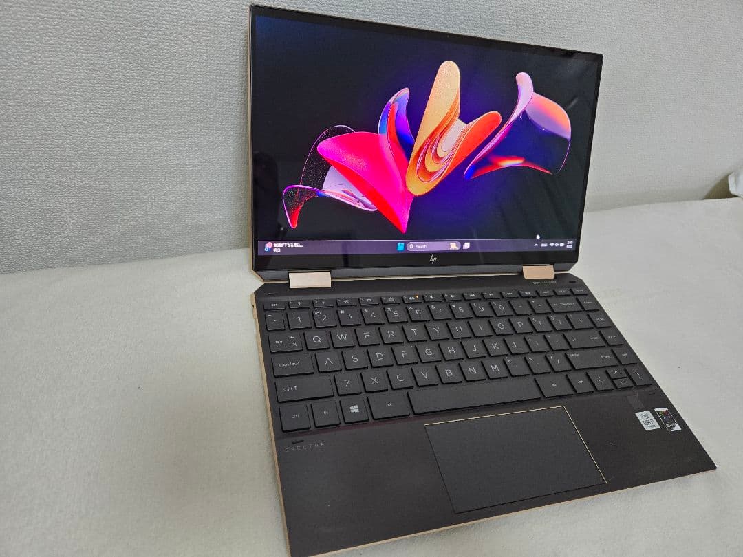 HP Spectre　x360−13−aw0023dx