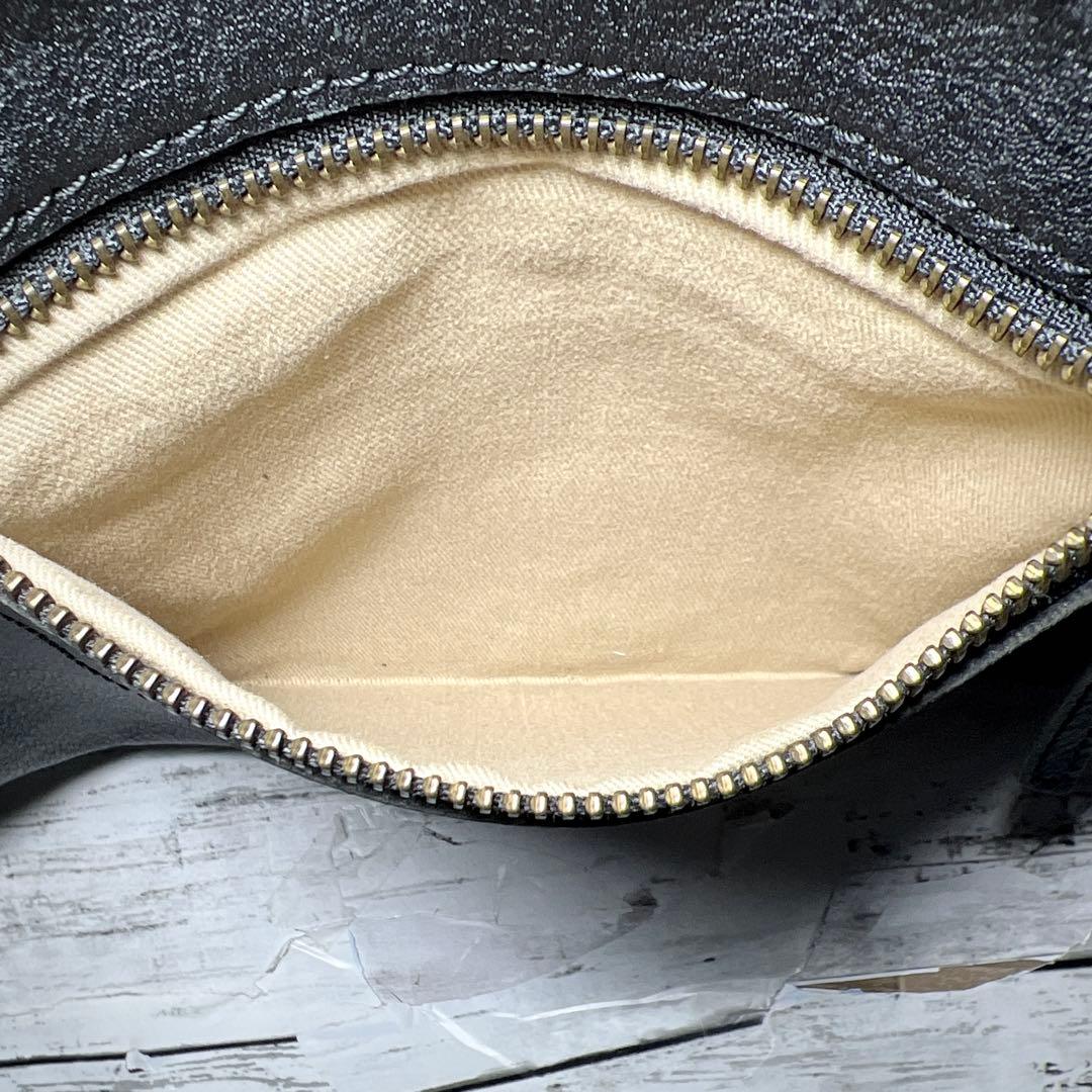 美品✨Dakota ダコタ 斜め掛けショルダーバッグ本革レザー黒ブラック肩掛け