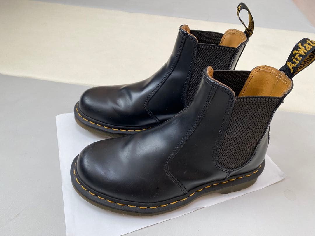 Dr. Martens ブラック サイドゴアブーツ