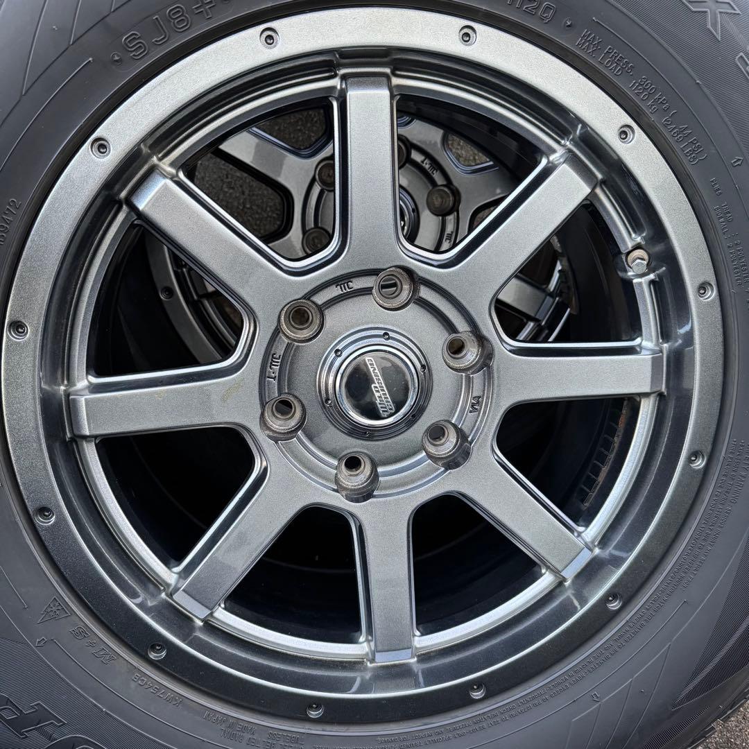 265/65R17 2023年製スタッドレス ハイラックス GUN125 プラド