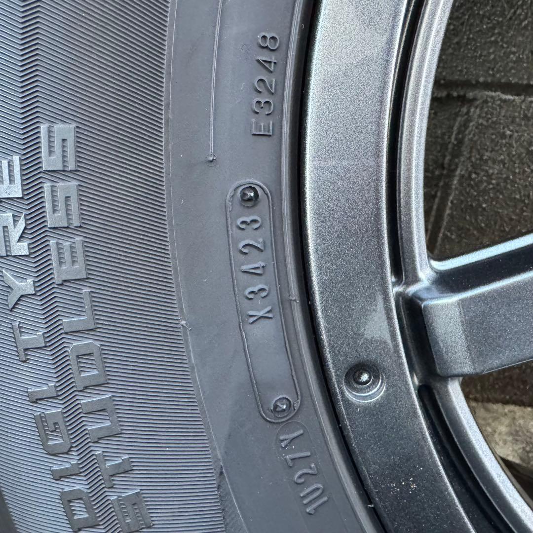 265/65R17 2023年製スタッドレス ハイラックス GUN125 プラド