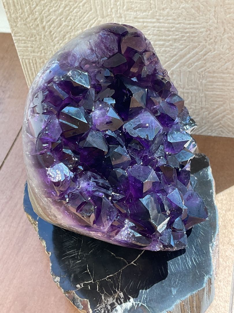 ウルグアイ産　 アメジストクラスター 置物　830g