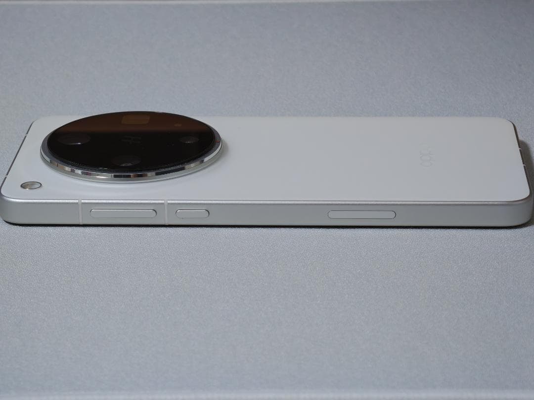 【新品同様】OPPO Find X8 Ultra 12GB/256GB ホワイト