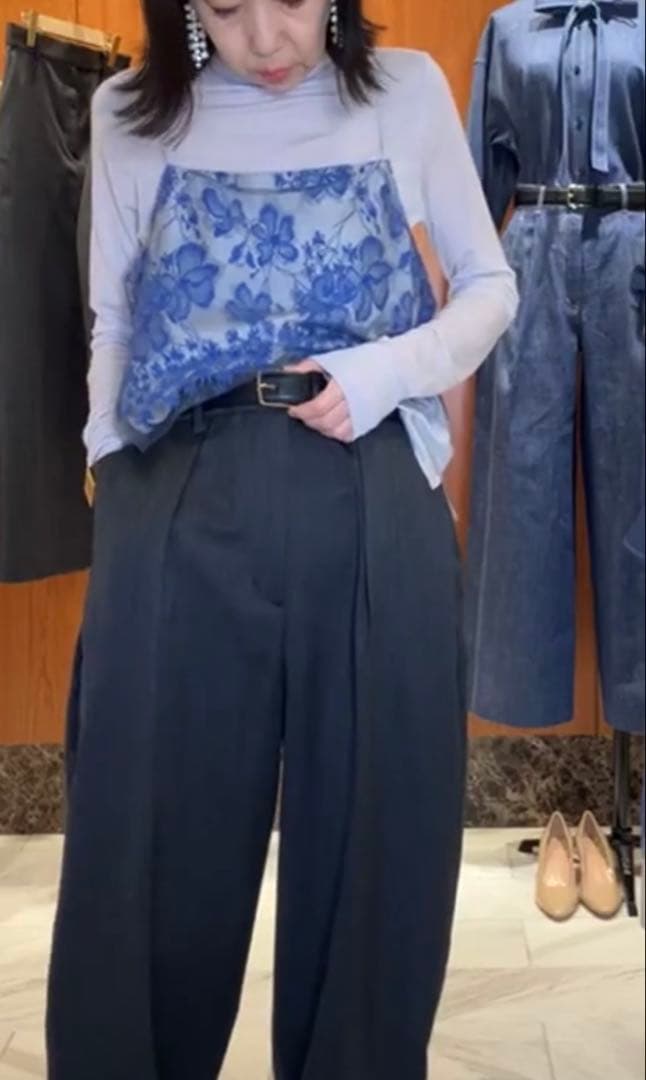 【完売品】ebureエブール ブルーフラワーレースキャミソール