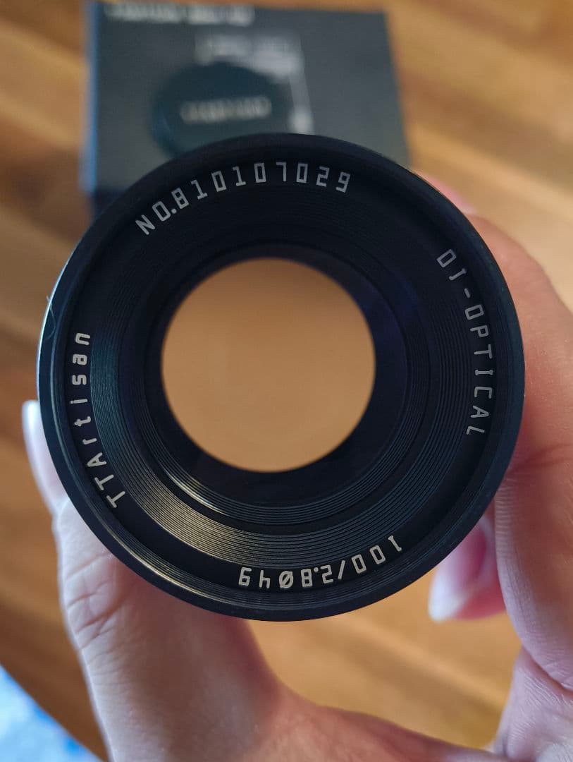 TTArtisan 100mm F2.8 レンズ　バブルボケ