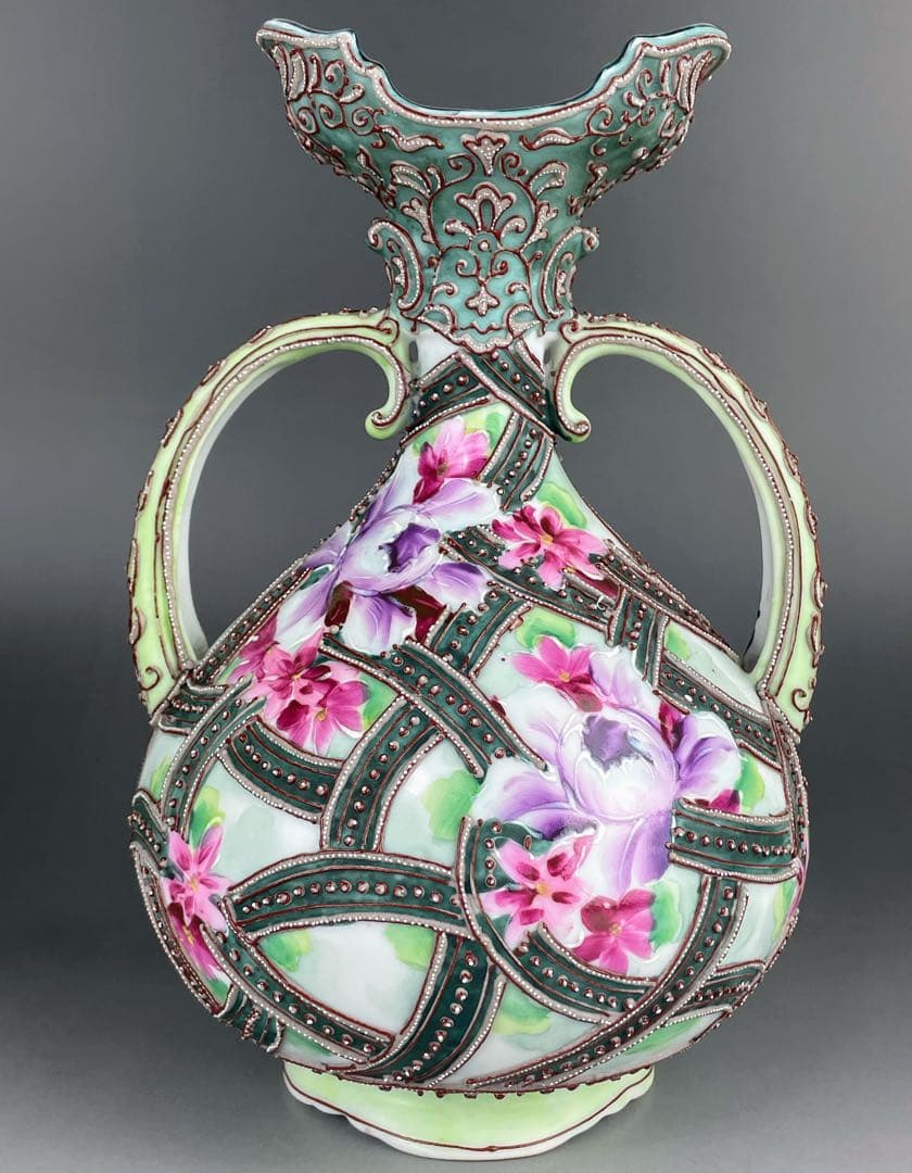 【美品】オールドニッポン ２２．２cm 花紋 一陳盛り花瓶 アールヌーボー様式