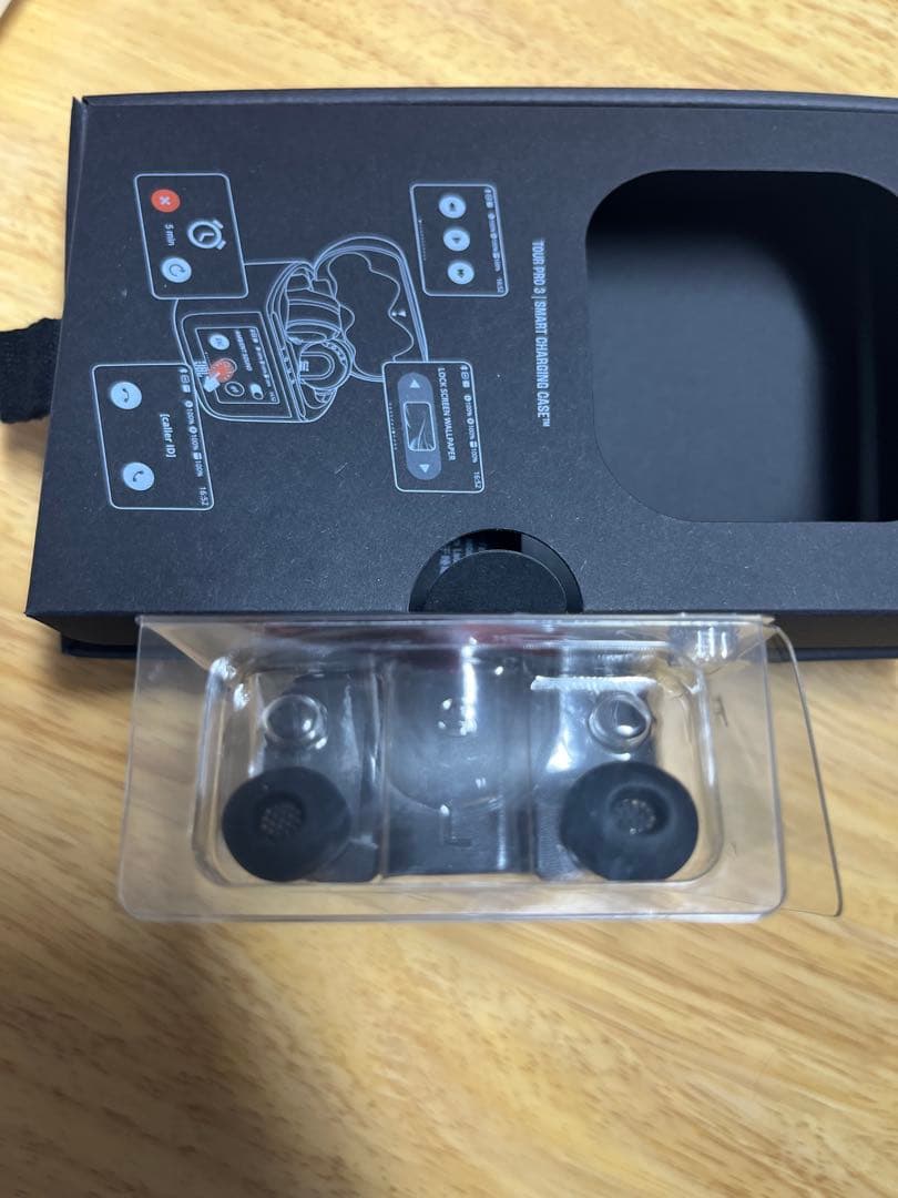 JBL TOUR PRO 3 イヤホンケース ブラック