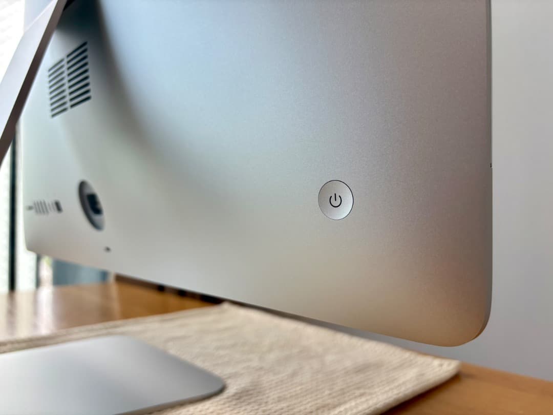 iMac 2019 late　21.5インチ　メモリ32GB　ストレージ1TB