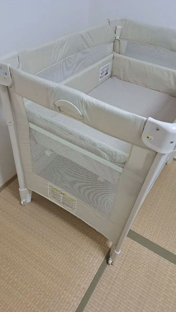 Aprica ベビーベッド　ココネルエアー　ミルクホワイト