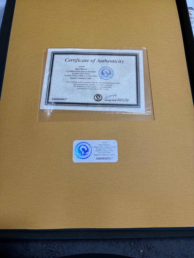 Real Madrid サイン入りユニフォーム　ロナウド　ジダン　フィーゴ