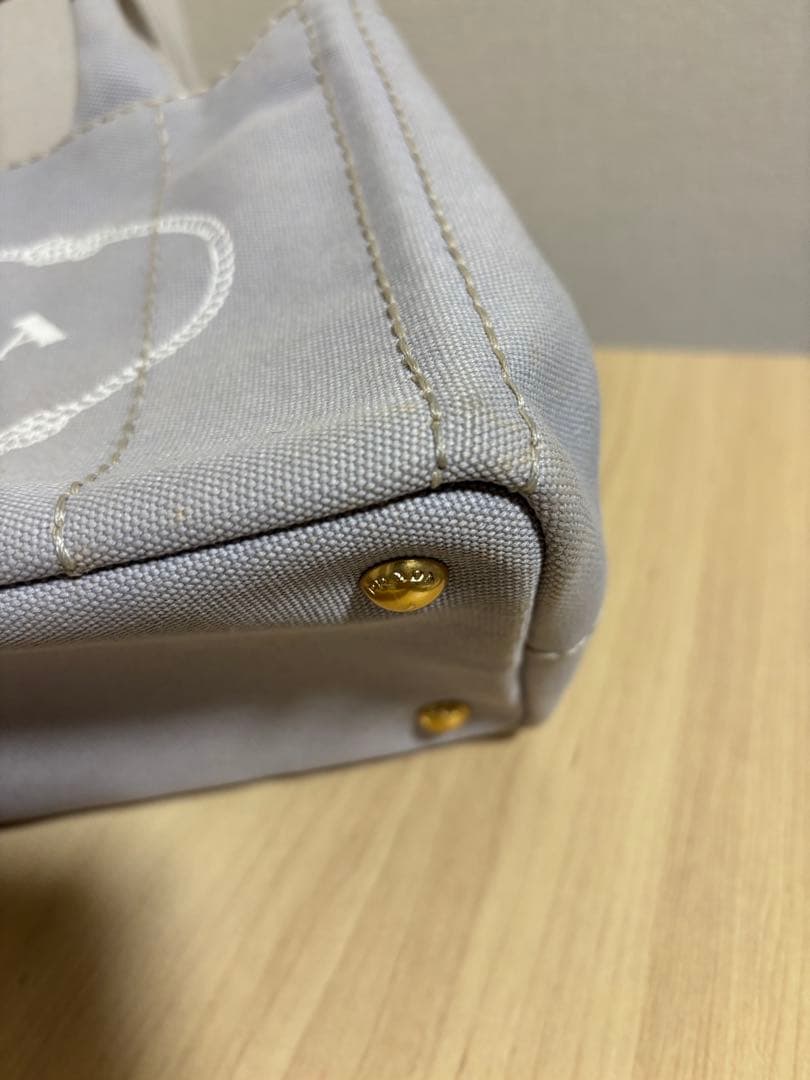 PRADA グレー ショルダーバッグ