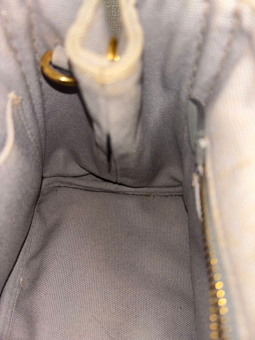 PRADA グレー ショルダーバッグ