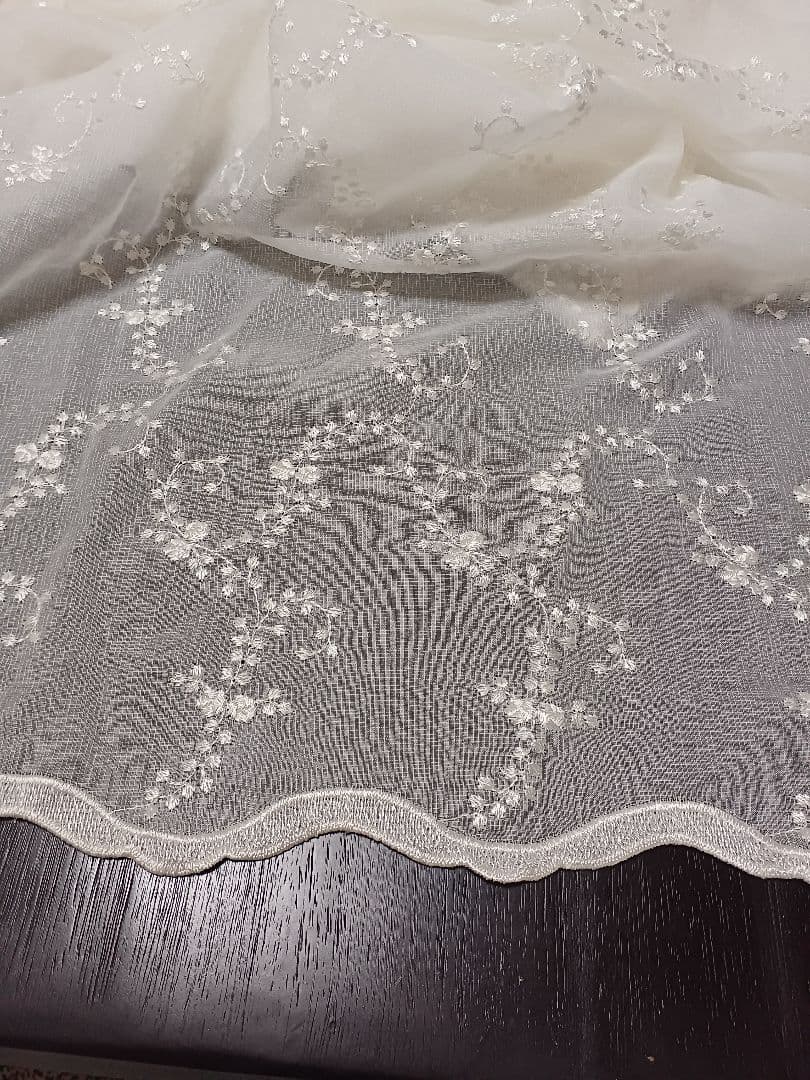 レースカーテン【こたつねこ様オーダー品　小花刺繍トルコレース　両開きカーテン】