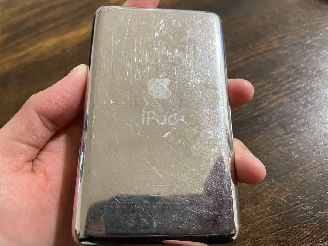 【動作確認済】iPod classic 160GB シルバー ※外装キズ・割れ有