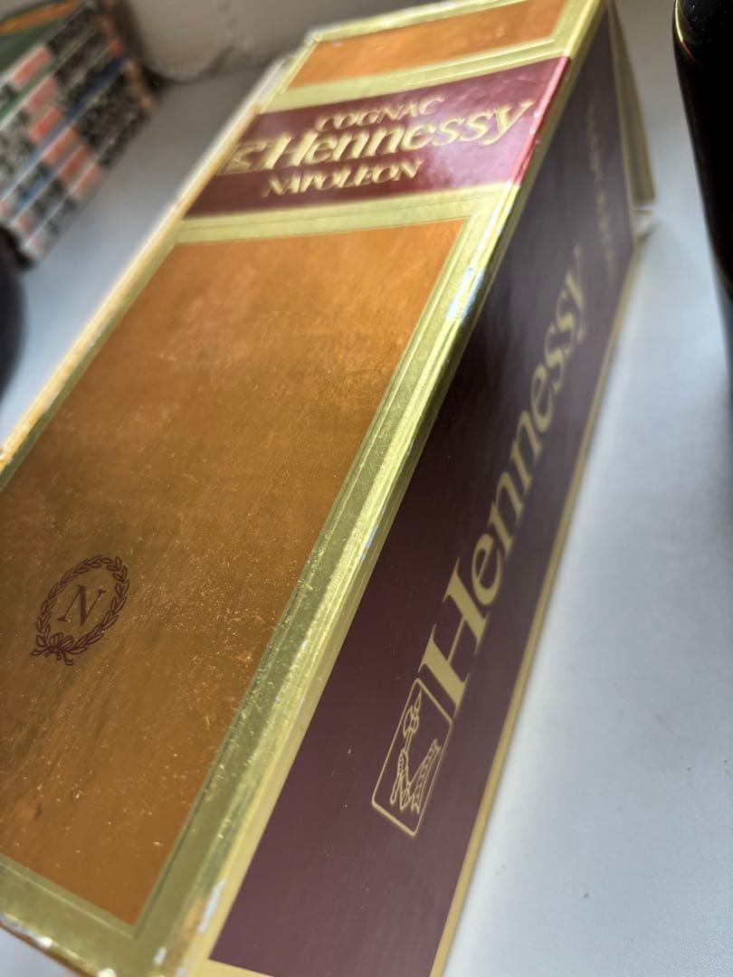 Hennessy Napoleon コニャック　700ml